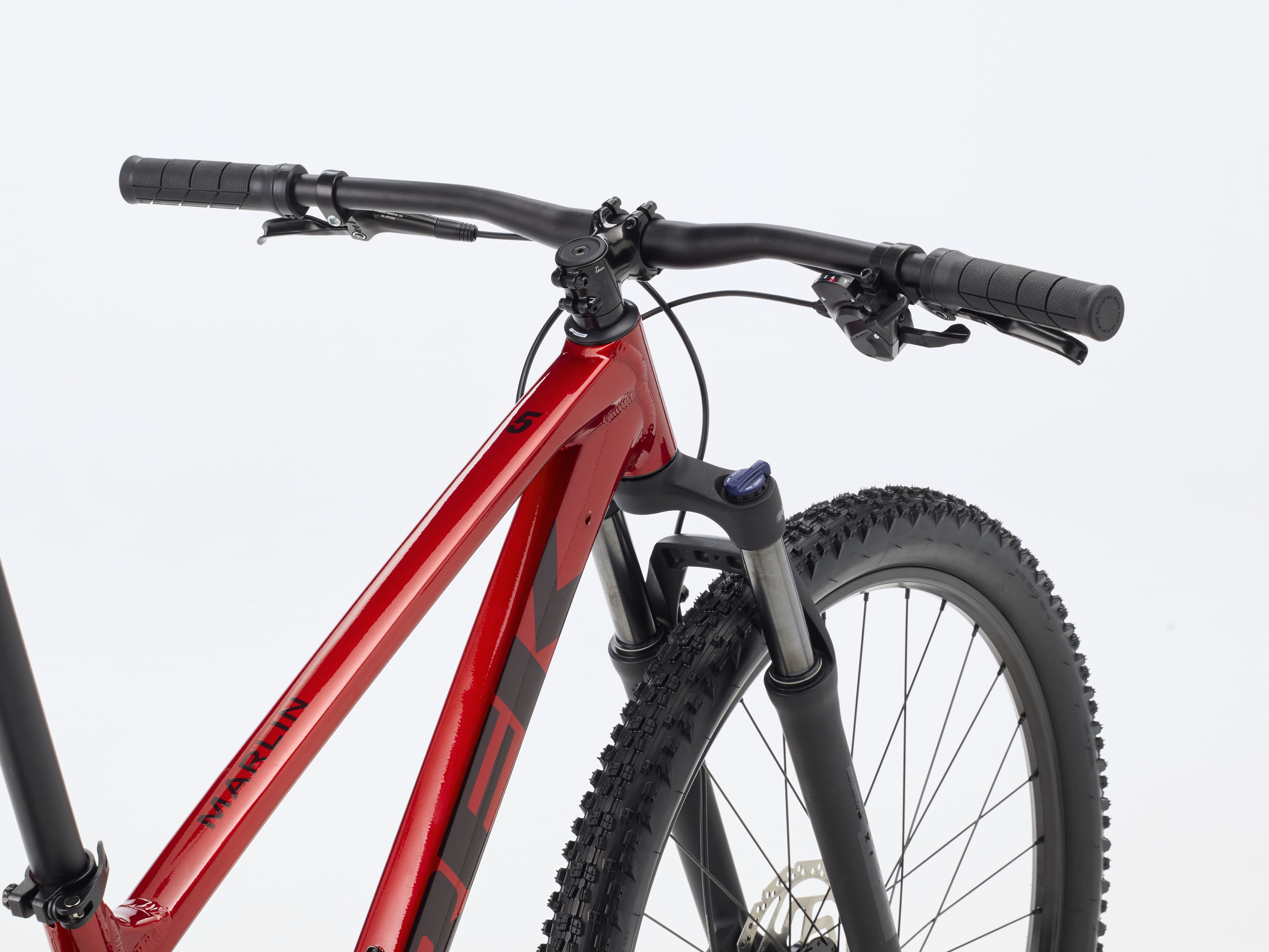 Trek Marlin 5 M 29 Fury Red Produktbild 2