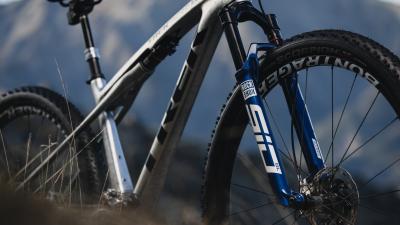 Trek Supercal SLR 9.8XOAXS XL Carbon Smoke/Galactic Gre Produktbild 6